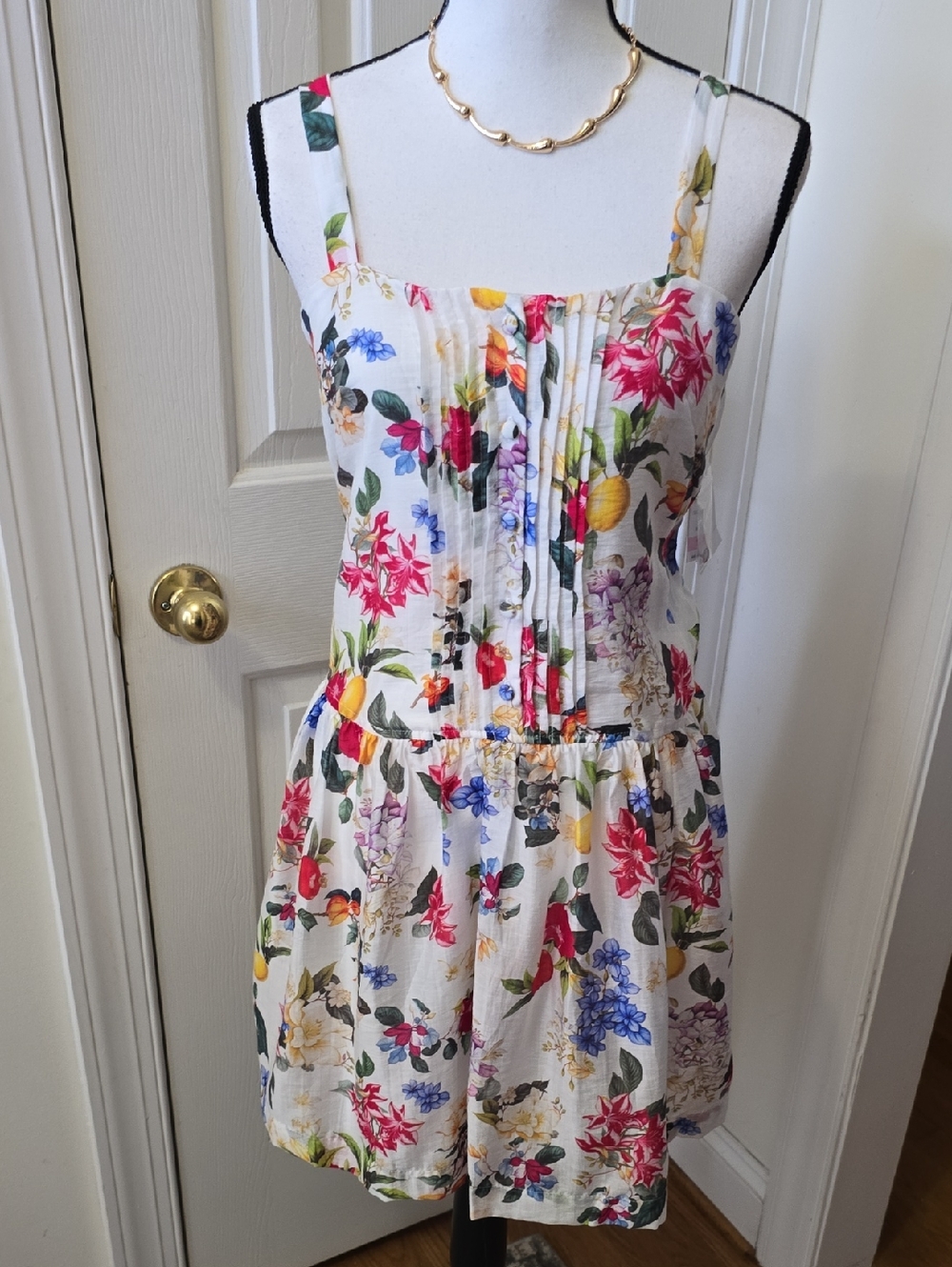 TAYLOR BRAND WOMEN'S WHITE SHORT FLORAL FRUIT SUMMER SUNDRESS SIZE 10